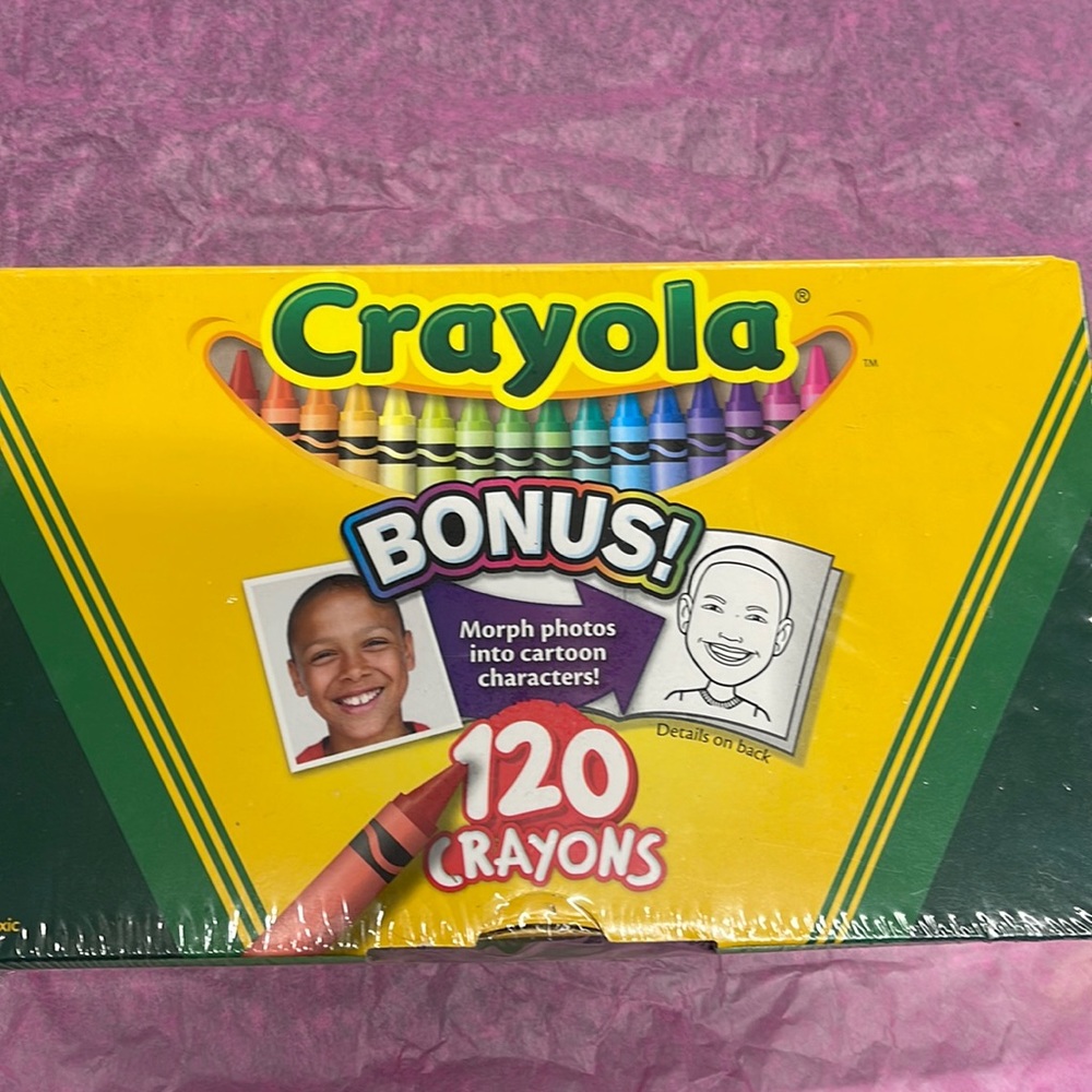 Crayola crayons - 120
